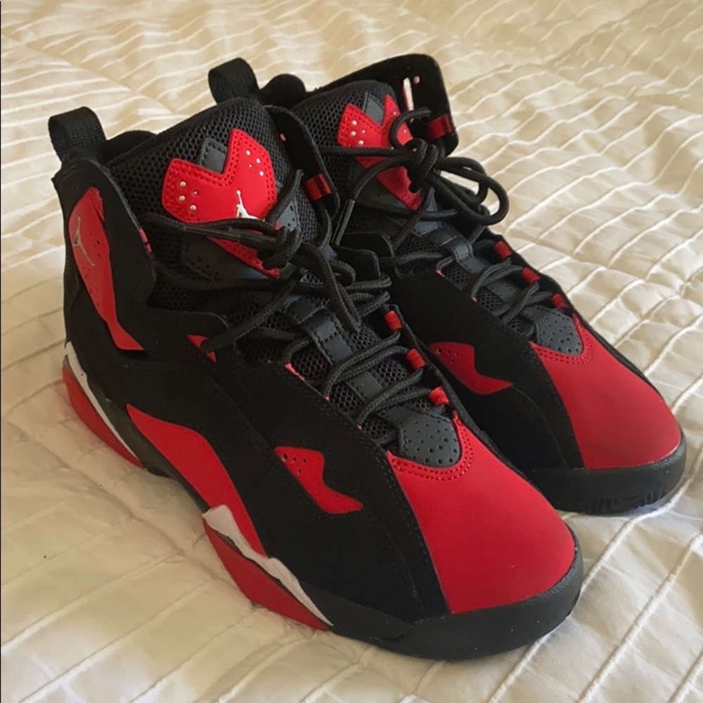 Jordan True Flight Black/Red/White Boys